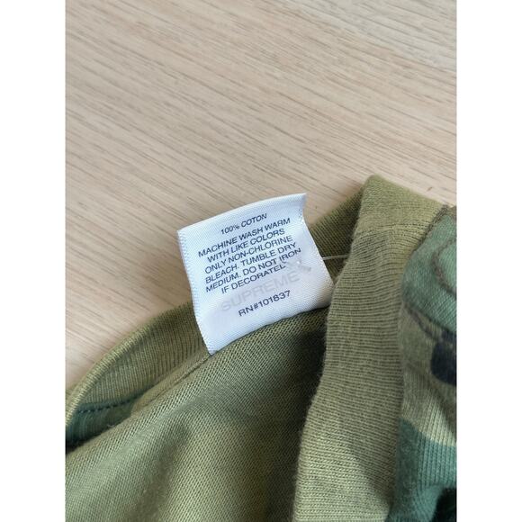 Supreme Futura Logo Tee Woodland Camo - Size M - NEW - Picture 8 of 8